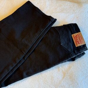 Levi's Women's Black Straight Leg Jeans